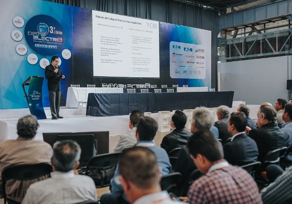 Conferencias y Talleres
